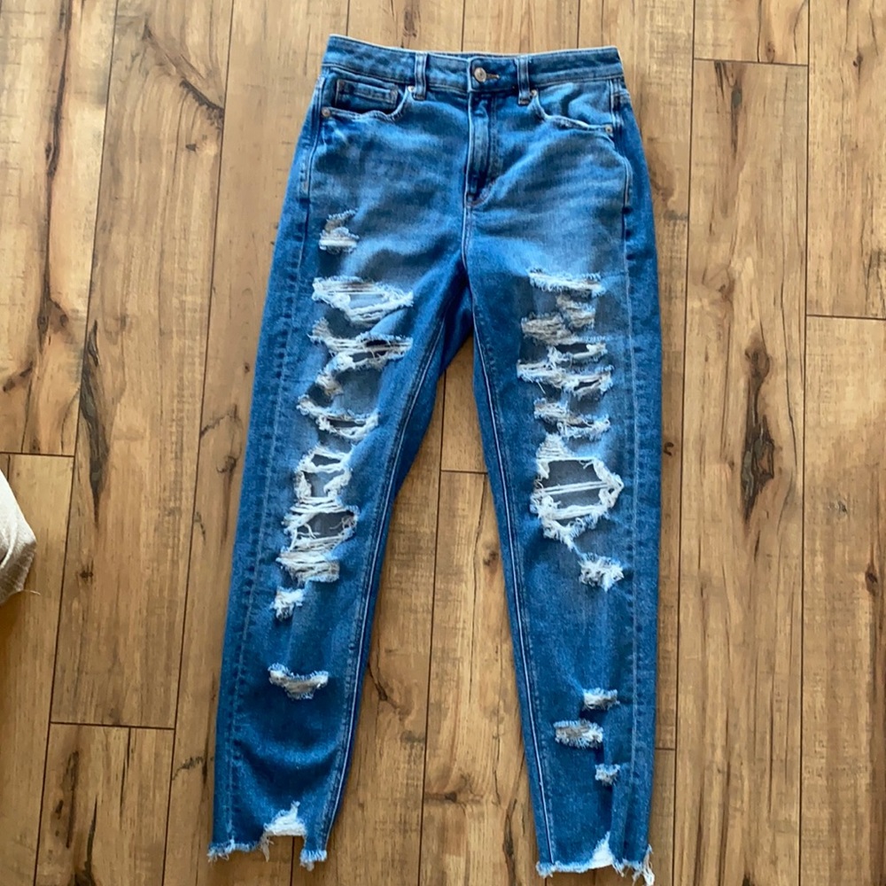 American Eagle stretch ripped Mom jeans